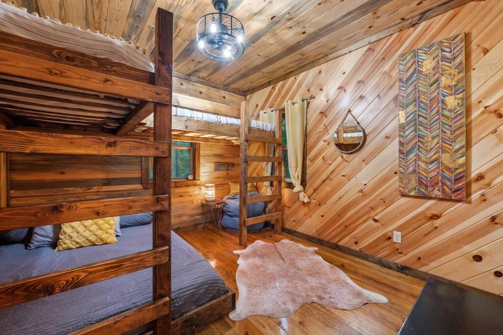 Broken Bow Beauty! King Suite, Hot Tub, Arcade, Wraparound Porch ภายนอก รูปภาพ