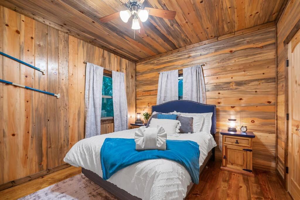 Broken Bow Beauty! King Suite, Hot Tub, Arcade, Wraparound Porch ภายนอก รูปภาพ